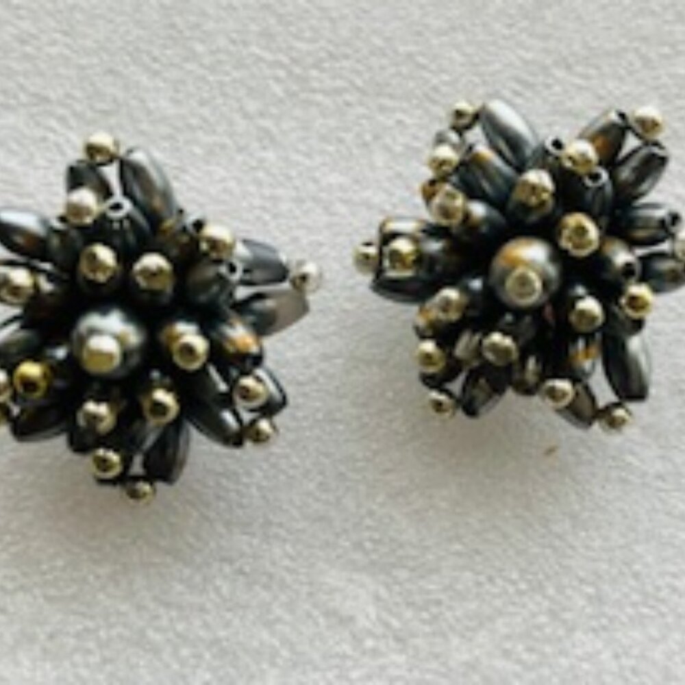Vintage Zina of Beverly Hills sterling silver "fireworks" beaded earrings.
